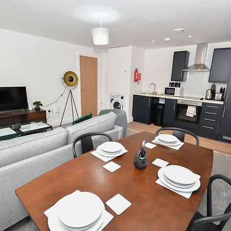 Modern 2 Bedroom In Bradford (West Yorkshire)