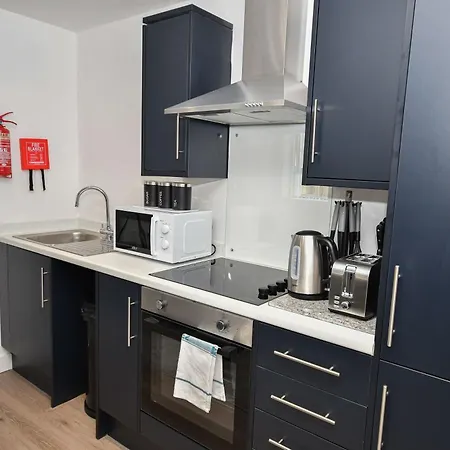 Modern 2 Bedroom In