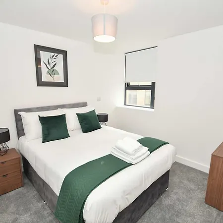 Modern 2 Bedroom In
