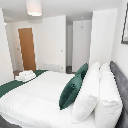 Modern 2 Bedroom In Apartamento